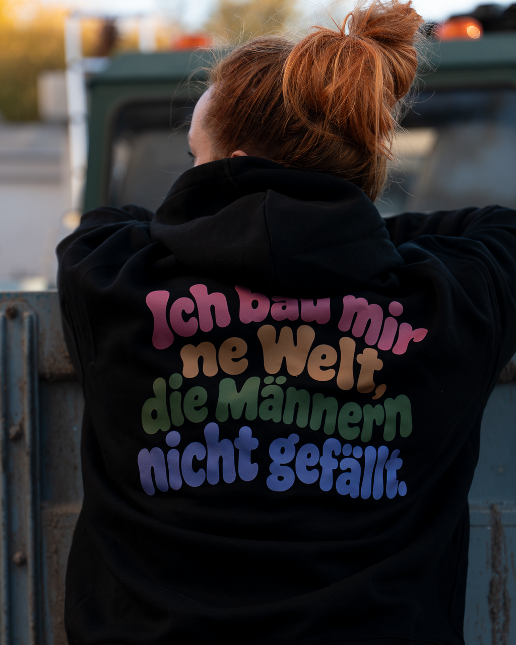Hoodie Unisex "Ich bau mir ´ne Welt" colourful