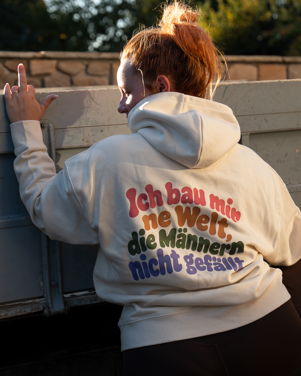 Hoodie Unisex "Ich bau mir ´ne Welt" colourful